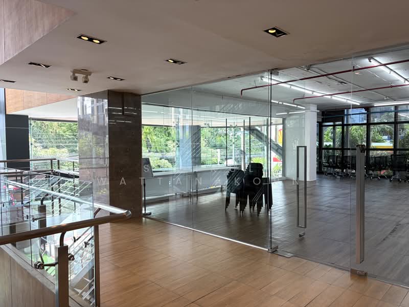 A space in a office building on Sukhumvit 63, 7-min walk to BTS, Bangkok, Sukhumvit 63, Khlong Tan Nua, Watthana, Bangkok, , 193 sqm, Retail Space For Rent, by Sirikul Wattanakorn, 500360382 - DDproperty.com