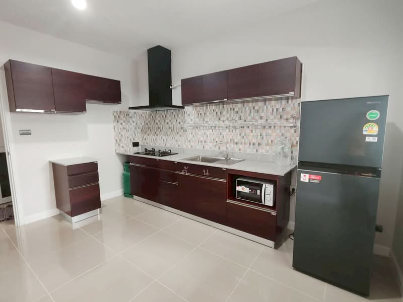 บ้านให้เช่า – ใกล้โรงเรียนนานาชาติยูนิตี้คอนคอร์ด เพียง 5 นาที ค่าเช่า 36,000 บาท / เดือน No.15H696, Chiang Mai, Chai Sa Than, Saraphi, Chiang Mai, 4 Bedrooms, 150 sqm, Single Detached House For Rent, by กัน, 500360383 - DDproperty.com