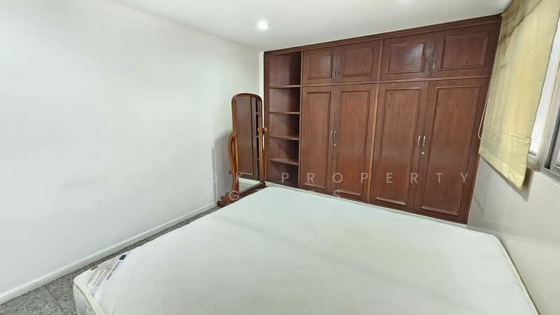 Tai Ping Towers, Bangkok, 582 Soi Sukhumvit 63, Khlong Tan Nua, Watthana, Bangkok, 4 Bedrooms, 252 sqm, Condo For Rent, by BANGKOK PROPERTY AGENTS, 500360396 - DDproperty.com