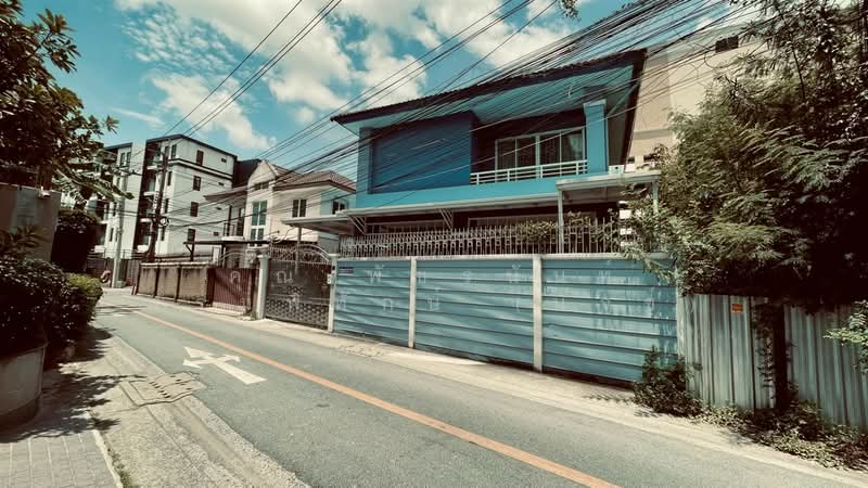 บ้านเดี่ยว 2 ชั้น 45 ตร.ว. บ้านเดี่ยว ซอยรามอินทรา97 ถนนรามอินทรา, Bangkok, ถนนรามอินทรา, Khan Na Yao, Bangkok, 4 Bedrooms, 150 sqm, Single Detached House For Sale, by คุณ พัชรนันท์ พรมพิทักษ์ (นัจข์), 500360399 - DDproperty.com