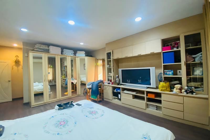 หมู่บ้านปัญญาอินทรา P7 (Panya Intra Phase 7), Bangkok, Bang Chun, Khlong Sam Wa, Bangkok, 5 Bedrooms, 350 sqm, Single Detached House For Sale, by ชนะชาติ นนท์ตา, 500360407 - DDproperty.com