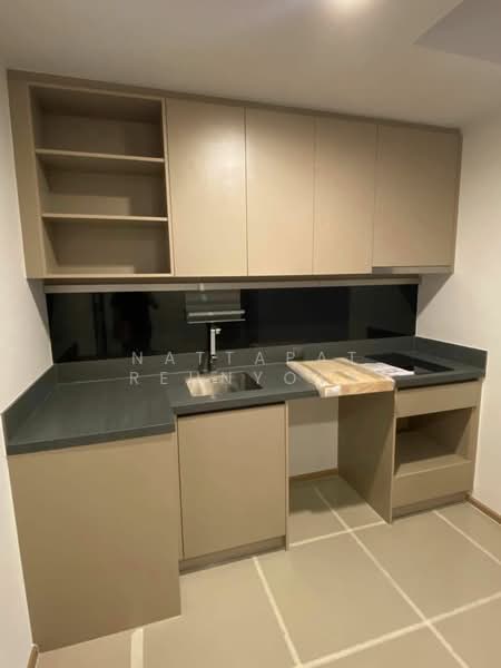 Oka Haus Sukhumvit 36, Bangkok, 3399 Rama 4 Road, Khong Tan, Khlong Toei, Bangkok, 2 Bedrooms, 50 sqm, Condo For Sale, by Nattapat Reunyota, 500360510 - DDproperty.com