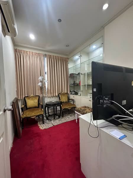 Royal Castle Pattanakarn, Bangkok, 701 Panya Village, Suan Luang, Bangkok, 3 Bedrooms, 215 sqm, Condo For Sale, by อรวรรณ เหนี่ยวสุภาพ, 500360535 - DDproperty.com