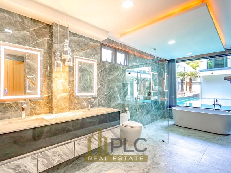 Luxury Pool Villa for Sale East Pattaya, Chon Buri (Pattaya), Bang Lamung, Bang Lamung (Pattaya), Chon Buri (Pattaya), 6 Bedrooms, 650 sqm, Villa For Sale, by PLC real estate, 500360540 - DDproperty.com