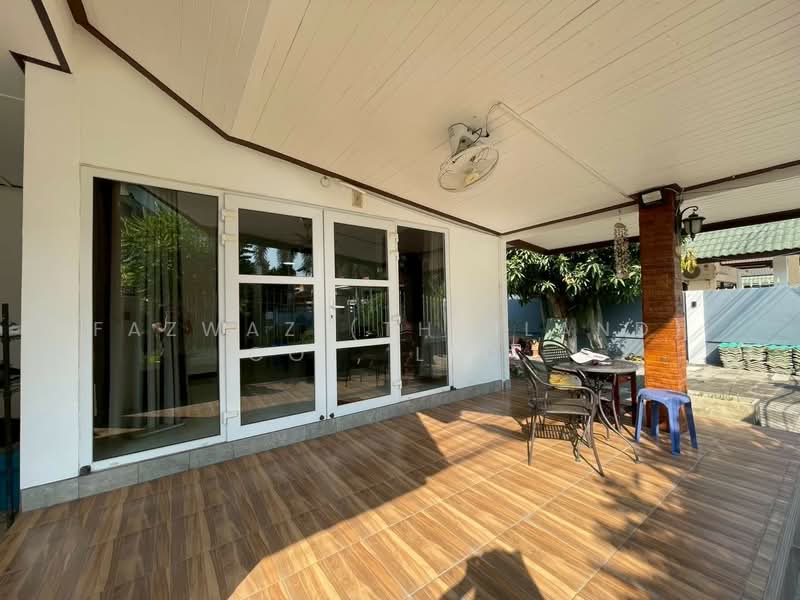บ้าน 3 ห้องนอน ให้เช่า Suwattana Garden Village 2 หนองปรือ พัทยา, ชลบุรี, หนองปรือ, บางละมุง, ชลบุรี, 240 ตร.ม., บ้านเดี่ยว ให้เช่า, โดย Fazwaz (Thailand) Co., Ltd., 500360550 - DDproperty.com