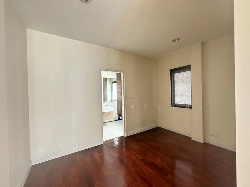 Bangkok Boulevard Sathorn-Pinklao 2, Nonthaburi, Bang Kruai-Chong Thanom Road, Mahasawat, Bang Kruai, Nonthaburi, 3 Bedrooms, 330 sqm, Single Detached House For Sale, by Passakorn Butbunpan, 500360600 - DDproperty.com