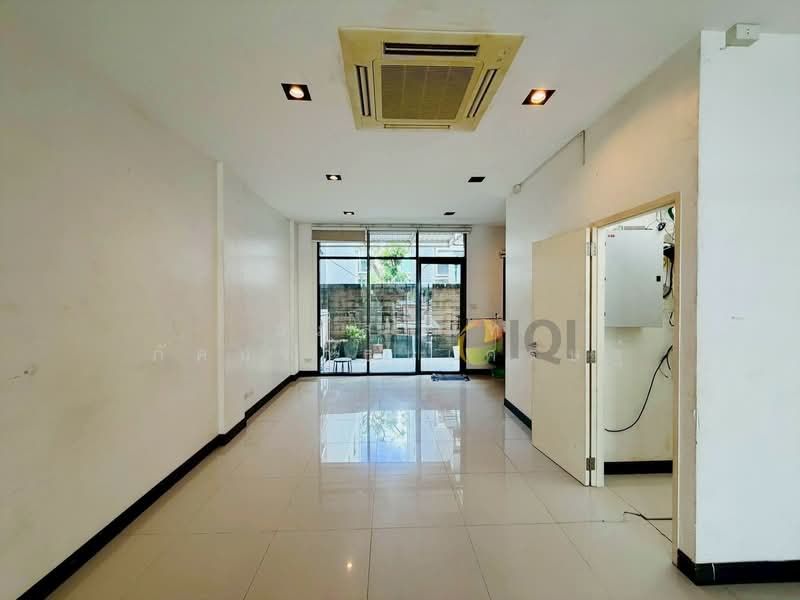 Enterprize Park, Samut Prakan, บางนา-ตราด, Bang Kaeo, Bang Plee, Samut Prakan, , 270 sqm, Shophouse For Sale, by อภัสนันท์ ภัคนราธนเศรษฐ์, 500360625 - DDproperty.com