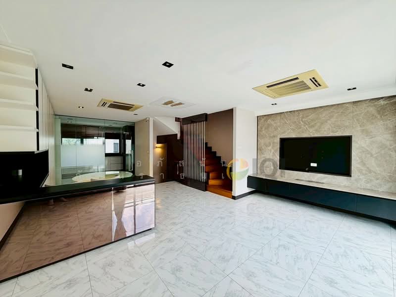 Enterprize Park, Samut Prakan, บางนา-ตราด, Bang Kaeo, Bang Plee, Samut Prakan, , 270 sqm, Shophouse For Sale, by อภัสนันท์ ภัคนราธนเศรษฐ์, 500360625 - DDproperty.com