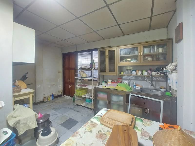 ทาวน์เฮ้าส์จตุจักร กรุงเทพมหานคร, Bangkok, Lat Yao, Chatuchak, Bangkok, 4 Bedrooms, 100 sqm, Townhouse For Sale, by The Best Property เรย์, 500360630 - DDproperty.com
