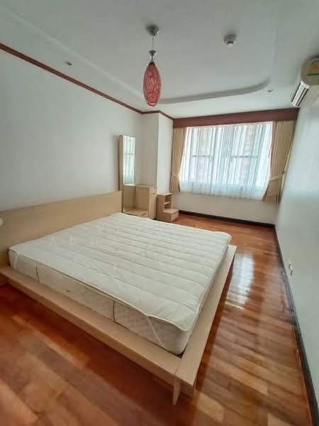 Fragrant 71, Bangkok, 19 Pridi Banomyong 14 Alley, Phra Kanong Nua, Watthana, Bangkok, 1 Bedroom, 54 sqm, Condo For Rent, by Vichai Annavakulthorn, 500360631 - DDproperty.com