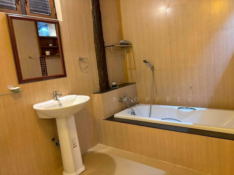 12R0595 Pool villa for rent 4 bedroom 4 bathroom 100,000/month at thalang have fully furnished, ภูเก็ต, เทพกระษัตรี, ถลาง, ภูเก็ต, 350 ตร.ม., วิลล่า ให้เช่า, โดย PK LIFE Property, 500360656 - DDproperty.com