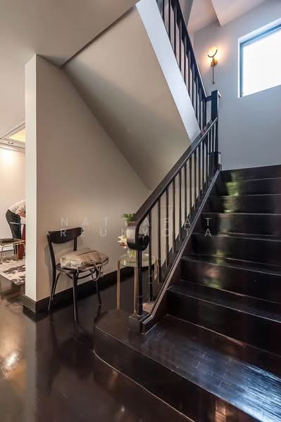Noble House Thonglor 25, Bangkok, Khlong Tan Nua, Watthana, Bangkok, 4 Bedrooms, 300 sqm, Single Detached House For Sale, by Nattapat Reunyota, 500360674 - DDproperty.com