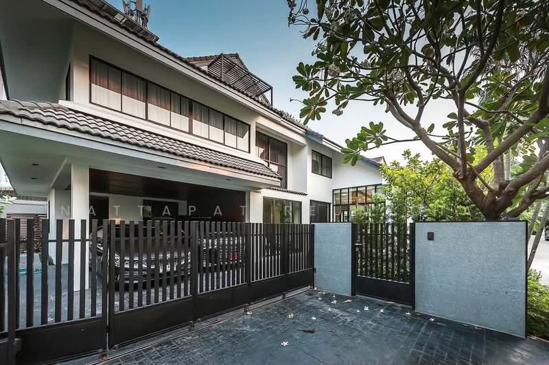 Noble House Thonglor 25, Bangkok, Khlong Tan Nua, Watthana, Bangkok, 4 Bedrooms, 300 sqm, Single Detached House For Sale, by Nattapat Reunyota, 500360674 - DDproperty.com