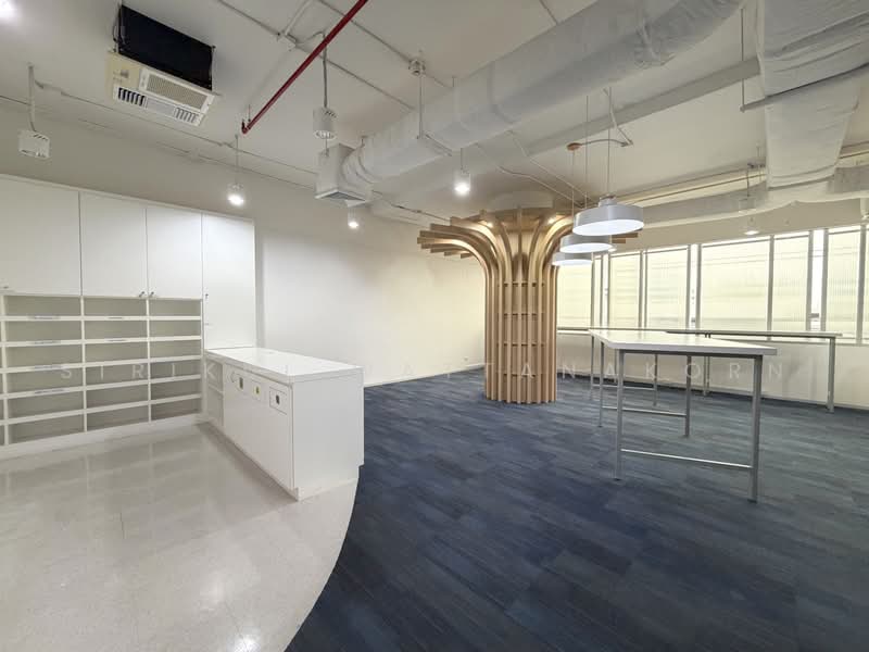 Office แต่งสวย, 100ม.จาก BTS St. Louis เพียง 600 บาท/ตร.ม., กรุงเทพ, สีลม, บางรัก, กรุงเทพ, 610 ตร.ม., สำนักงาน ให้เช่า, โดย Sirikul Wattanakorn, 500360689 - DDproperty.com