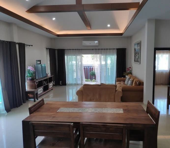 Baan Dusit Pattaya Hill : บ้านดุสิต พัทยา ฮิลล์, ชลบุรี, นาจอมเทียน, สัตหีบ, ชลบุรี, 280 ตร.ม., บ้านเดี่ยว ขาย, โดย Connex Property, 500360705 - DDproperty.com