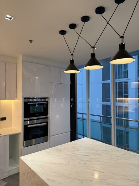 The Prime 11, Bangkok, 29 Soi Sukhumvit 11, Khlongtoei Nua, Watthana, Bangkok, 3 Bedrooms, 250 sqm, Condo For Sale, by Nattapat Reunyota, 500360716 - DDproperty.com