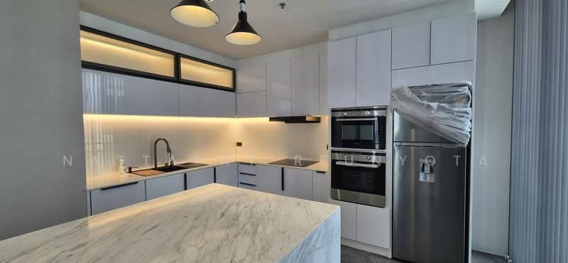 The Prime 11, Bangkok, 29 Soi Sukhumvit 11, Khlongtoei Nua, Watthana, Bangkok, 3 Bedrooms, 250 sqm, Condo For Sale, by Nattapat Reunyota, 500360716 - DDproperty.com