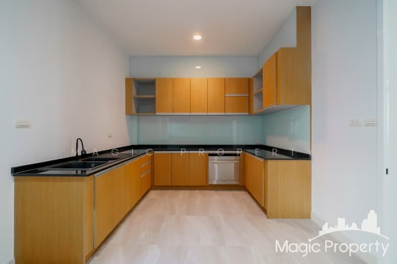 Grand Bangkok Boulevard Rama 9 - Srinakarindra, Bangkok, Krungthep Kritha 17 Alley, Thap Chang, Saphan Sung, Bangkok, 5 Bedrooms, 500 sqm, Single Detached House For Sale, by Magic Property, 500360723 - DDproperty.com