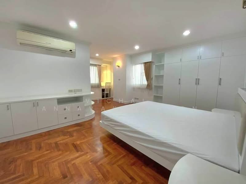 Regent On The Park 3, Bangkok, 185 Soi Sukhumvit 39 Sukhumvit Road, Khlong Tan Nua, Watthana, Bangkok, 3 Bedrooms, 240 sqm, Condo For Rent, by Vichai Annavakulthorn, 500360744 - DDproperty.com