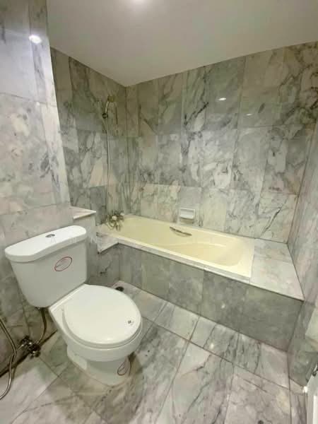 Regent On The Park 3, Bangkok, 185 Soi Sukhumvit 39 Sukhumvit Road, Khlong Tan Nua, Watthana, Bangkok, 3 Bedrooms, 240 sqm, Condo For Rent, by Vichai Annavakulthorn, 500360744 - DDproperty.com