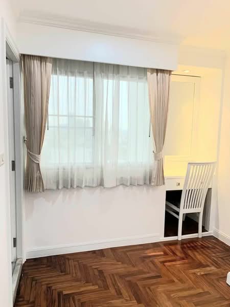 Regent On The Park 3, Bangkok, 185 Soi Sukhumvit 39 Sukhumvit Road, Khlong Tan Nua, Watthana, Bangkok, 3 Bedrooms, 240 sqm, Condo For Rent, by Vichai Annavakulthorn, 500360744 - DDproperty.com