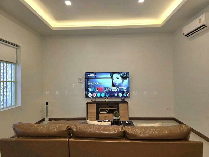 Heritage Home Surawong, Bangkok, Si Phraya, Bang Rak, Bangkok, 3 Bedrooms, 160 sqm, Townhouse For Rent, by TREBA - Ratthanatorn, 500360770 - DDproperty.com