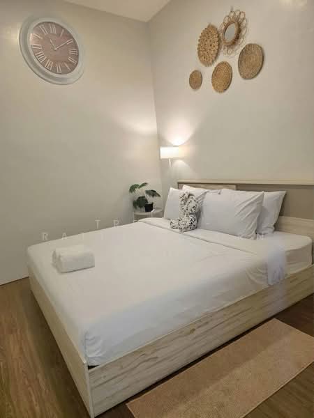 Heritage Home Surawong, Bangkok, Si Phraya, Bang Rak, Bangkok, 3 Bedrooms, 160 sqm, Townhouse For Rent, by TREBA - Ratthanatorn, 500360770 - DDproperty.com