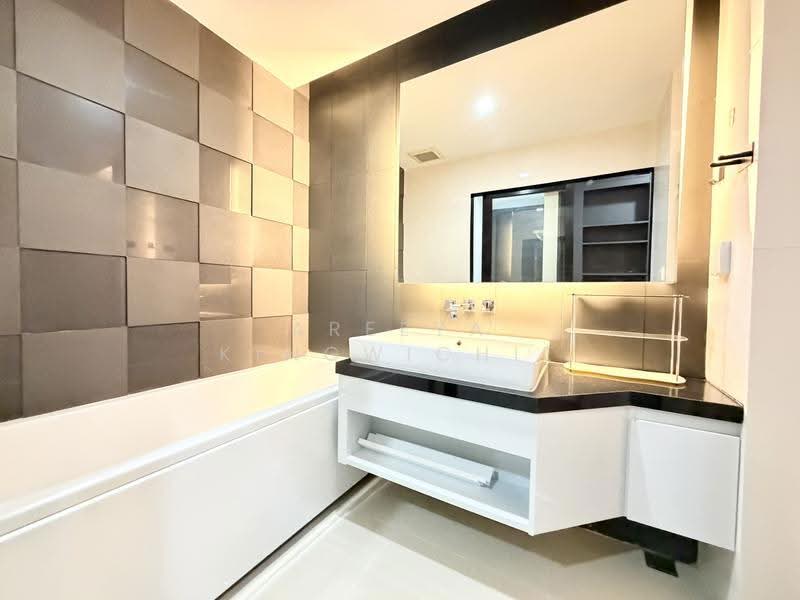 Ivy Ampio, Bangkok, 48 Ratchadaphisek Road, Huai Khwang, Bangkok, 1 Bedroom, 44 sqm, Condo For Rent, by Areeya Kingwichit, 500360790 - DDproperty.com