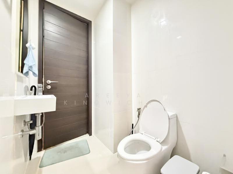 Ivy Ampio, Bangkok, 48 Ratchadaphisek Road, Huai Khwang, Bangkok, 1 Bedroom, 44 sqm, Condo For Rent, by Areeya Kingwichit, 500360790 - DDproperty.com