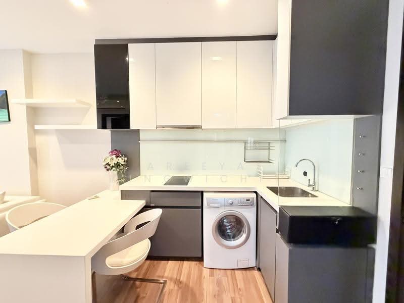 Ivy Ampio, Bangkok, 48 Ratchadaphisek Road, Huai Khwang, Bangkok, 1 Bedroom, 44 sqm, Condo For Rent, by Areeya Kingwichit, 500360790 - DDproperty.com