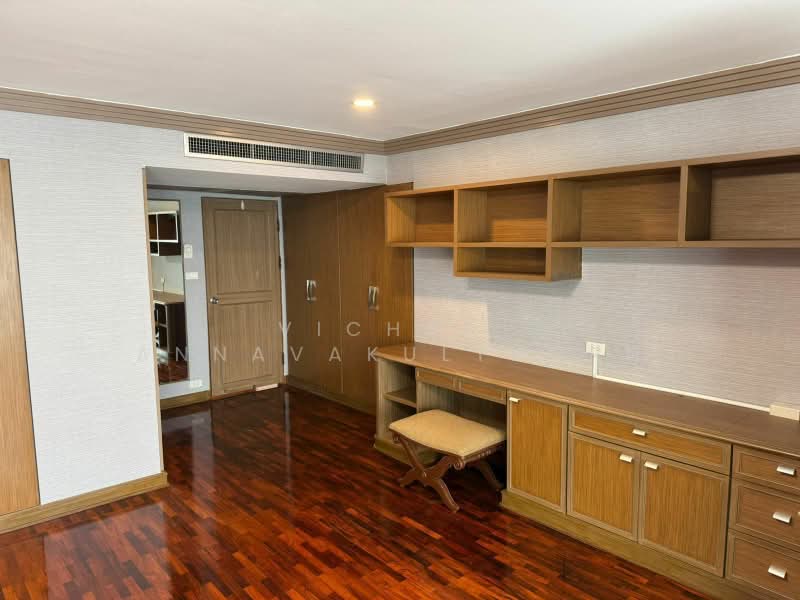 Wattana Heights, Bangkok, Sukhumvit Road, Khlongtoei Nua, Watthana, Bangkok, 3 Bedrooms, 350 sqm, Condo For Rent, by Vichai Annavakulthorn, 500360806 - DDproperty.com