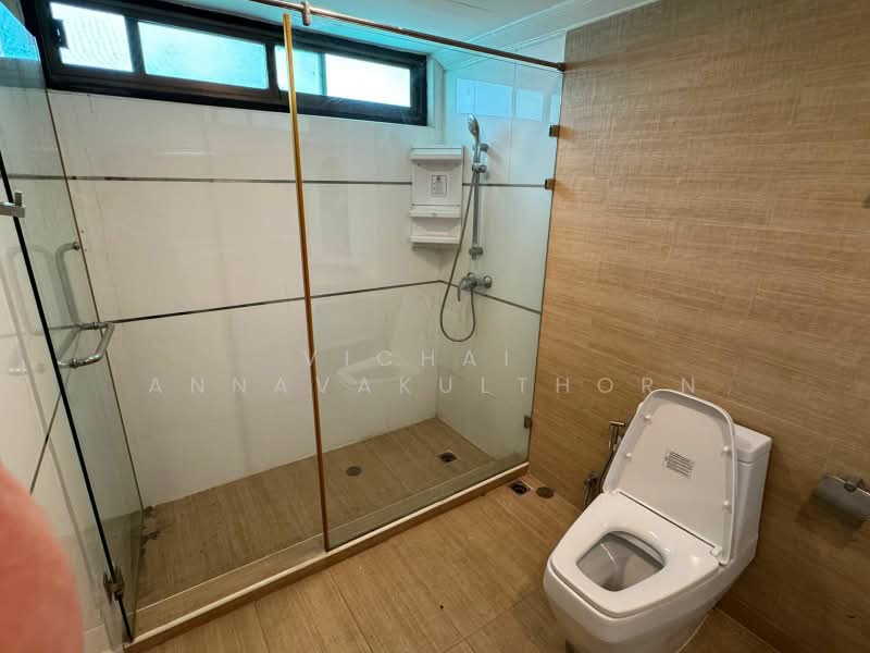 Wattana Heights, Bangkok, Sukhumvit Road, Khlongtoei Nua, Watthana, Bangkok, 3 Bedrooms, 350 sqm, Condo For Rent, by Vichai Annavakulthorn, 500360806 - DDproperty.com