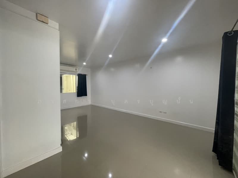Pruksa Town Ratchapruk, Bangkok, Ratchaphruek Road, Bang Prom, Taling Chan, Bangkok, 3 Bedrooms, 140 sqm, Townhouse For Sale, by Passakorn Butbunpan, 500360808 - DDproperty.com