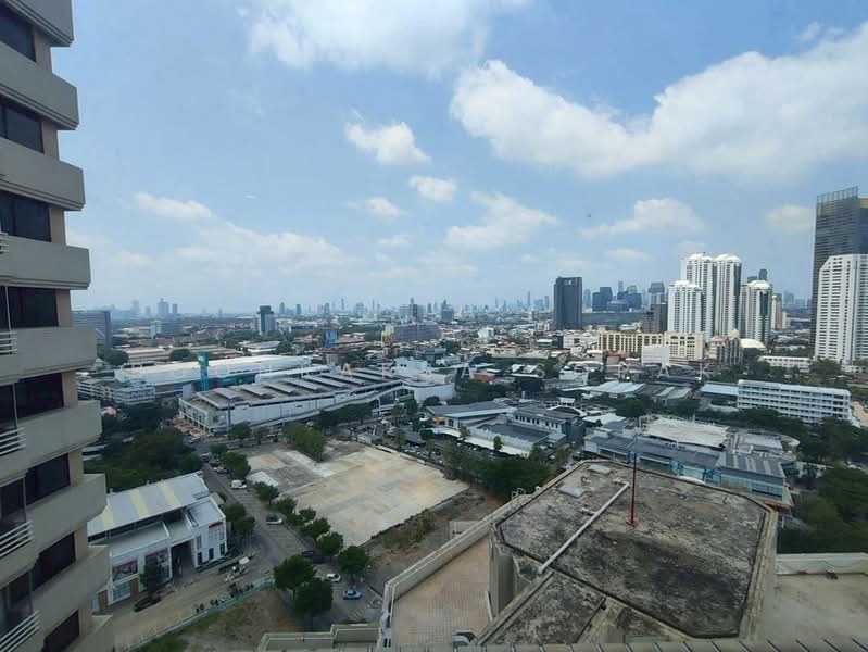 Ruamsuk Condominium, Bangkok, 12 Soi Athakravi, Khong Tan, Khlong Toei, Bangkok, 4 Bedrooms, 350 sqm, Condo For Rent, by Boonraksa Sopak, 500360818 - DDproperty.com