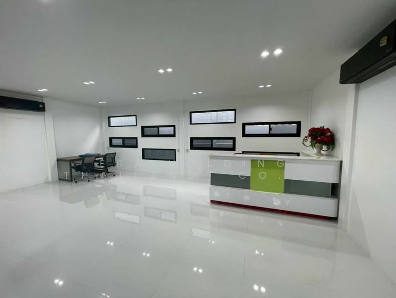 พรีเมี่ยมพร้อมใช้งาน ไฟ 3 เฟส สวนผักราชฤกษ์ ตลิ่งชัน, Pathum Thani, Lam Luk Ka, Lam Luk Ka, Pathum Thani, , 1,107 sqm, Warehouse/Factory For Sale, by ERA Holding (Thailand) Co., Ltd., 500360875 - DDproperty.com
