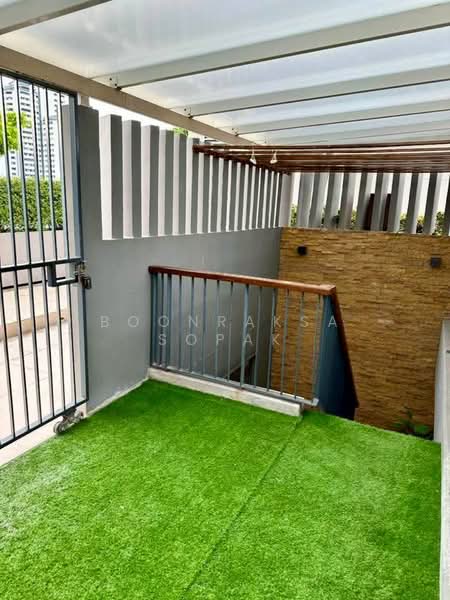 Siamese Thirty Nine, Bangkok, 68 Soi Sukhumvit 39, Sukhumvit Road, Khlong Tan Nua, Watthana, Bangkok, 3 Bedrooms, 113 sqm, Condo For Rent, by Boonraksa Sopak, 500360888 - DDproperty.com