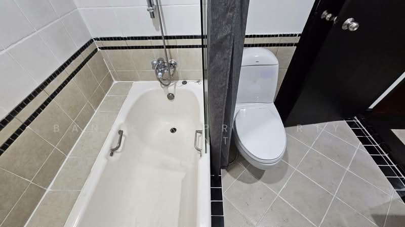 Charktip Court, Bangkok, 62 Soi Sukhumvit 51, Khlongtoei Nua, Watthana, Bangkok, 2 Bedrooms, 121 sqm, Condo For Rent, by BANGKOK PROPERTY AGENTS, 500360937 - DDproperty.com