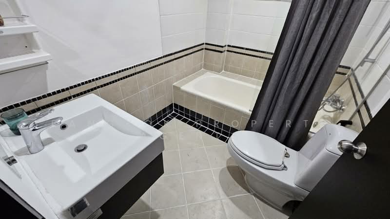 Charktip Court, Bangkok, 62 Soi Sukhumvit 51, Khlongtoei Nua, Watthana, Bangkok, 2 Bedrooms, 121 sqm, Condo For Rent, by BANGKOK PROPERTY AGENTS, 500360937 - DDproperty.com