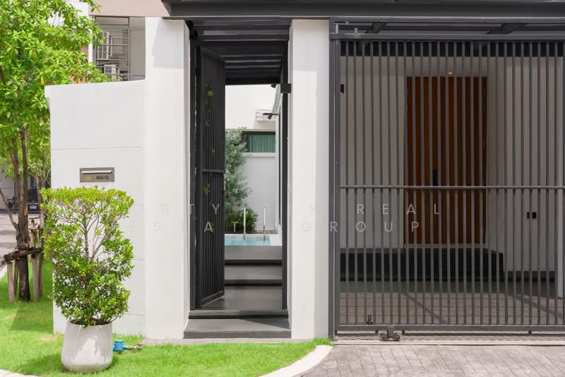 ขายพูลวิลล่าหรู ใจกลางเมือง! Prime Nine Ekamai, Bangkok, Bang Kapi, Huai Khwang, Bangkok, 3 Bedrooms, 360 sqm, Villa For Sale, by Forty-Six Real Estate Group, 500360938 - DDproperty.com