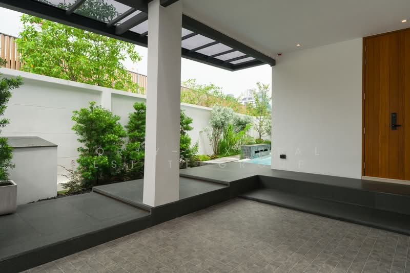 ขายพูลวิลล่าหรู ใจกลางเมือง! Prime Nine Ekamai, กรุงเทพ, บางกะปิ, ห้วยขวาง, กรุงเทพ, 360 ตร.ม., วิลล่า ขาย, โดย Forty-Six Real Estate Group, 500360938 - DDproperty.com
