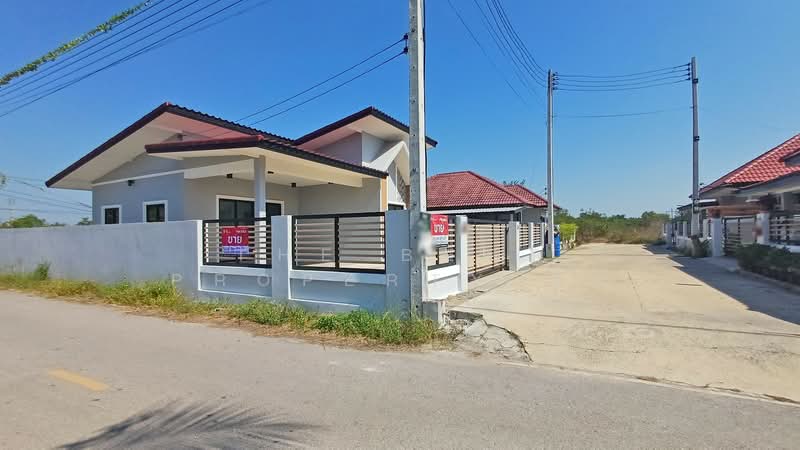 บ้านเดี่ยวลาดใหญ่ สมุทรสงคราม, Samut Songkhram, Lat Yai, Muang Samut Songkhram, Samut Songkhram, 3 Bedrooms, 100 sqm, Single Detached House For Sale, by The Best Property อิ๋ว, 500360955 - DDproperty.com