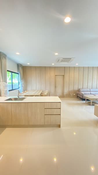 Setthasiri Wongwaen-Lamlukka, Pathum Thani, P.T.3004, Bung Kham Proi, Lam Luk Ka, Pathum Thani, 5 Bedrooms, 366 sqm, Single Detached House For Sale, by Connex Property, 500360970 - DDproperty.com