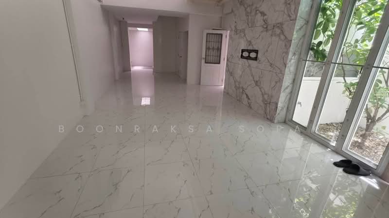4-BR Townhouse, Bangkok, Lat Phrao, Bangkok, 4 Bedrooms, 200 sqm, Townhouse For Rent, by Boonraksa Sopak, 500360985 - DDproperty.com