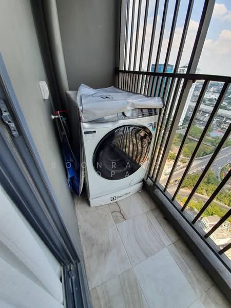 C Ekkamai, Bangkok, 888 Soi Sukhumvit 63, Sukhumvit Road, Khlong Tan Nua, Watthana, Bangkok, 3 Bedrooms, 100 sqm, Condo For Rent, by Boonraksa Sopak, 500361014 - DDproperty.com
