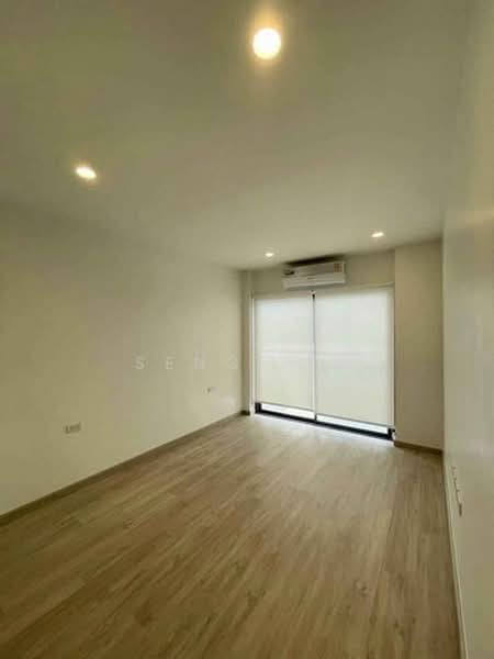 ให้เช่า Home office หลังมุม โครงการARKIN วิภาวดี 84 ใกล้สนามบินดอนเมือง, Bangkok, Don Mueang, Bangkok, , 270 sqm, Office Space For Rent, by Narong Chutianankasem, 500361127 - DDproperty.com