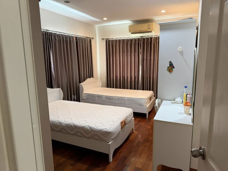 Laddarom Chaiyaphruk-Chaengwattana, Nonthaburi, Chaiyapruek Road, Khlong Phra Udom, Pak Kret, Nonthaburi, 5 Bedrooms, 350 sqm, Single Detached House For Sale, by NR AGENT, 500361140 - DDproperty.com