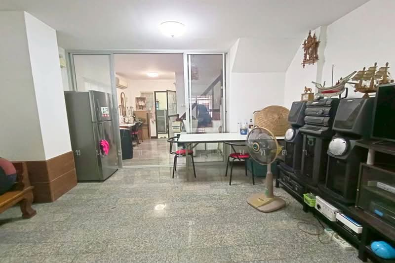 K.C. Ramintra 8, Bangkok, Hathairat Road, Sam Wa Tawan Tok, Khlong Sam Wa, Bangkok, 2 Bedrooms, 92 sqm, Townhouse For Sale, by ชนะชาติ นนท์ตา, 500361162 - DDproperty.com