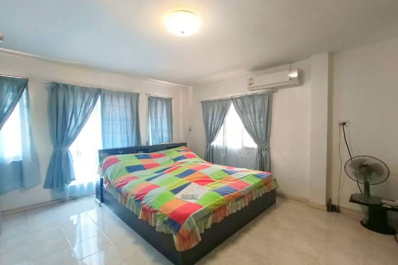 K.C. Ramintra 8, Bangkok, Hathairat Road, Sam Wa Tawan Tok, Khlong Sam Wa, Bangkok, 2 Bedrooms, 92 sqm, Townhouse For Sale, by ชนะชาติ นนท์ตา, 500361162 - DDproperty.com