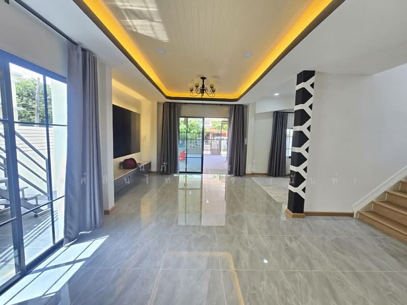 K.C. Garden Home, Bangkok, Nimit Mai Road, Sam Wa Tawan Ok, Khlong Sam Wa, Bangkok, 5 Bedrooms, 200 sqm, Single Detached House For Sale, by นภัสศรณ์ วงศ์สินไทยกร (นันท์), 500361265 - DDproperty.com