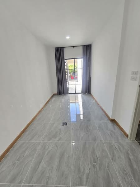 K.C. Garden Home, Bangkok, Nimit Mai Road, Sam Wa Tawan Ok, Khlong Sam Wa, Bangkok, 5 Bedrooms, 200 sqm, Single Detached House For Sale, by นภัสศรณ์ วงศ์สินไทยกร (นันท์), 500361265 - DDproperty.com